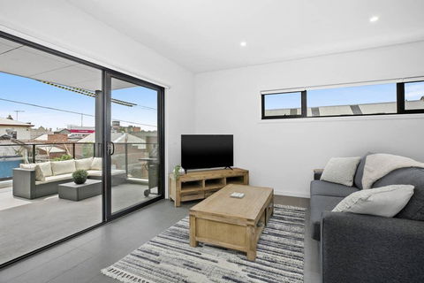The Ryan Geelong CBD - Internet Find 2