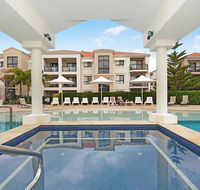 The Sands 2/20 Pacific Parade Opposite beach plus Air - Internet Find