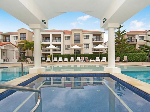 The Sands 2/20 Pacific Parade Opposite Beach Plus Air - Internet Find 0