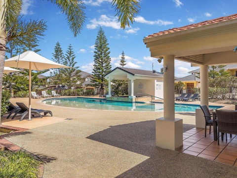 The Sands 7- Great Views Across The Ocean - Internet Find 1