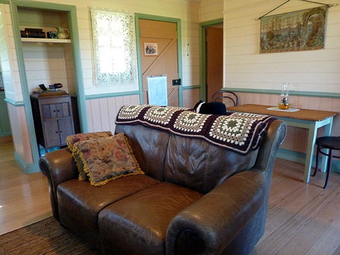 The Settlers Cottage - Kangaroo Valley - Internet Find 3