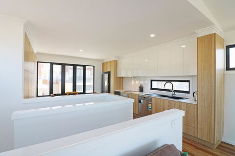 The Shore Break 6 Apartment - Internet Find 3