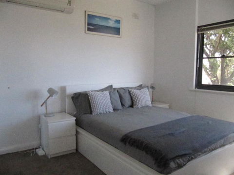 The Somerton Beach Retreat - Internet Find 2