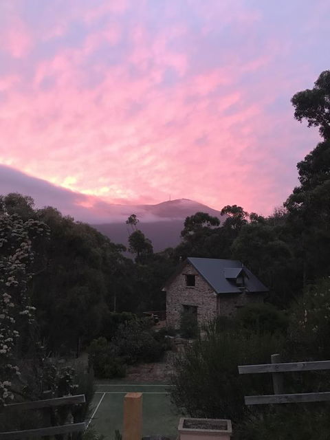 The Stone Cottage (with Tennis Court) - Internet Find 0