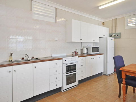 The Studio On The Lake @ Fishing Point, Lake Macquarie - Honestly Put The Line In And Catch Fish - Internet Find 3