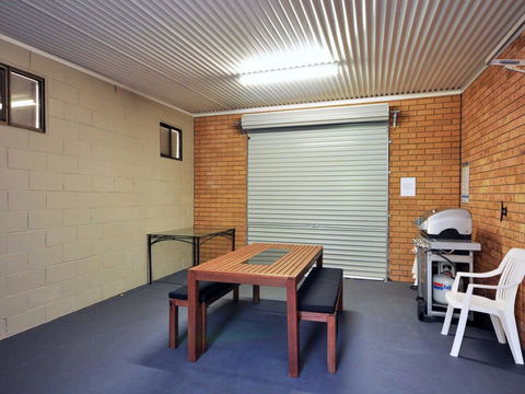 The Studio On The Lake @ Fishing Point, Lake Macquarie - Honestly Put The Line In And Catch Fish - Internet Find 2