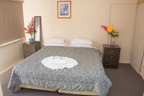 The Swiss Motel - Internet Find 2