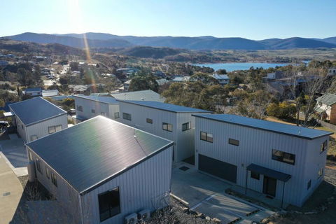 TheNix Jindabyne - Internet Find 0