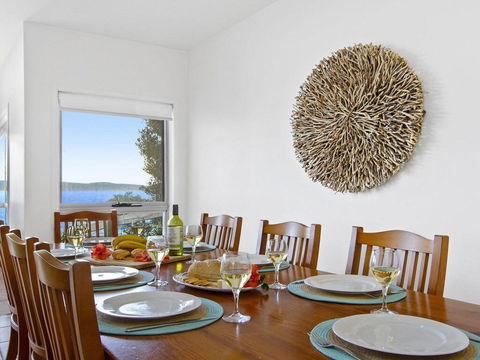 Tilbury Breeze - Ocean Views, Comfort And Style - Internet Find 2