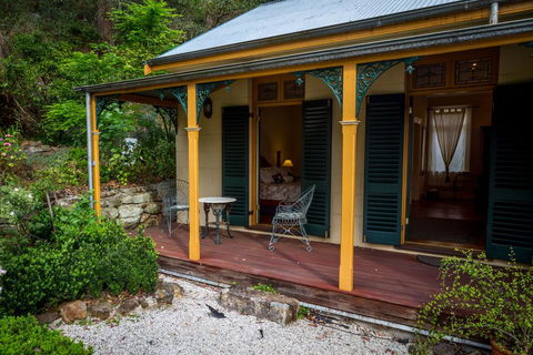 Tizzana Winery Bed And Breakfast - Internet Find 3
