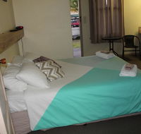 Tocumwal Hotel Motel The Palms - Internet Find