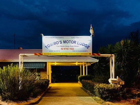 Tommo's Motor Lodge - Internet Find 1