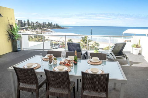 Top Floor Kings Beach Views With Private Rooftop Terrace With Spa Bath - Internet Find 3