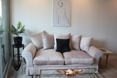 Top Of The Town 227 Victoria Street, Darlinghurst - Internet Find 1