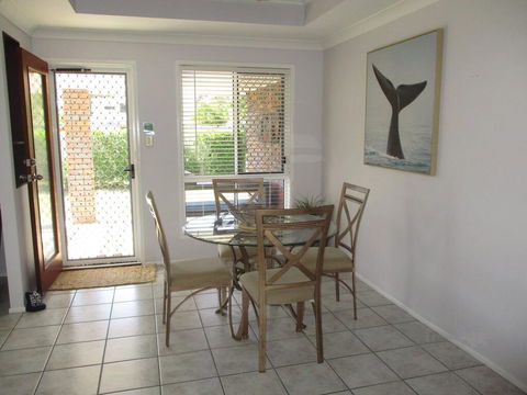 Torquay Beach Holiday House - Internet Find 2