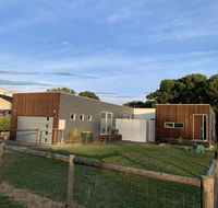 Tranquil Getaway Wifi Netflix Pet friendly - Internet Find