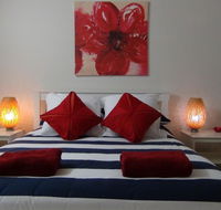 Tranquillity Beach House - Internet Find