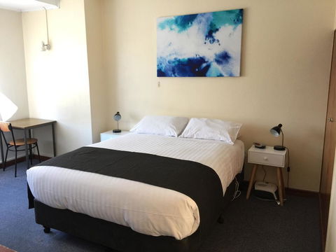 TRC Hotel - Internet Find 2