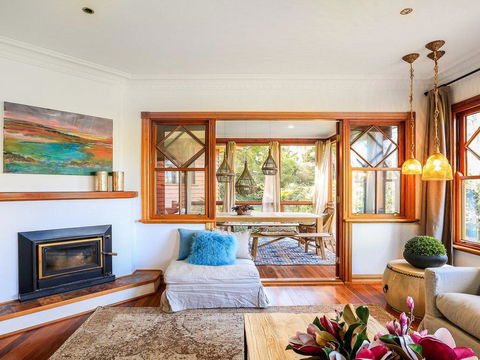 Treetops - Elegant, Inviting, Designer, Cedar Home - Internet Find 0
