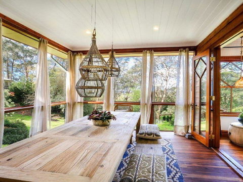 Treetops - Elegant, Inviting, Designer, Cedar Home - Internet Find 1