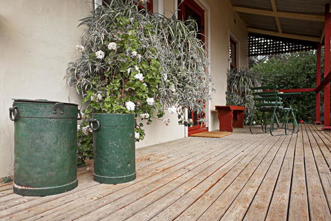 Trinity Cottage - Internet Find 2