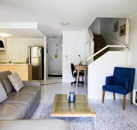 Tropical Getaway in 3 Bedroom Unit in 4 star Resort - Internet Find