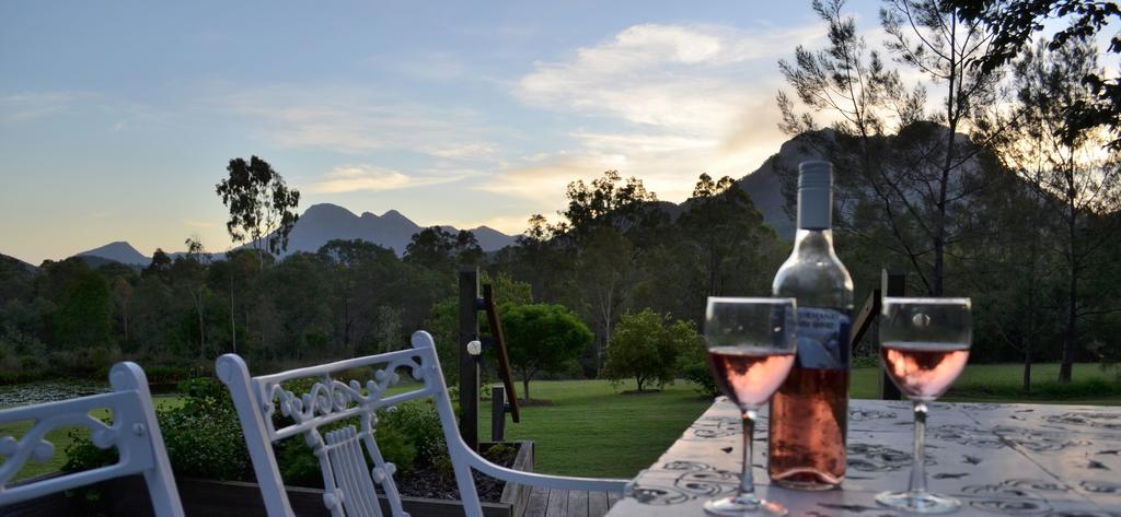 Mount Lindesay QLD Internet Find