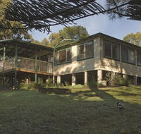 Tuckers Rocks Cottage - Internet Find