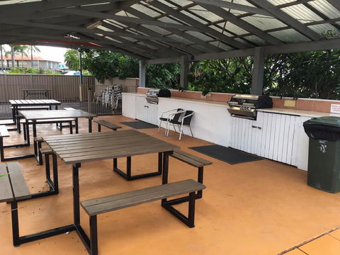 Tuncurry Beach Motel - Internet Find 1