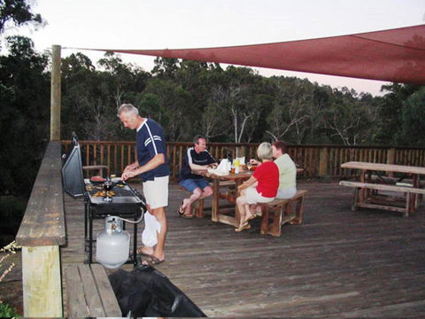 Tweed Valley Lodge - Internet Find 3