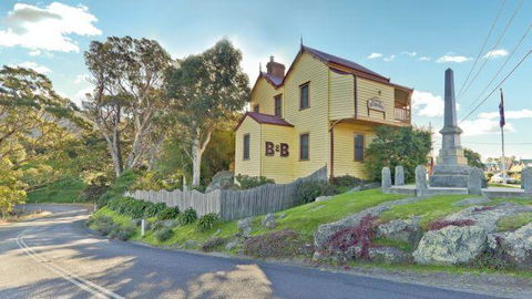 Two Story Bed And Breakfast - Internet Find 0