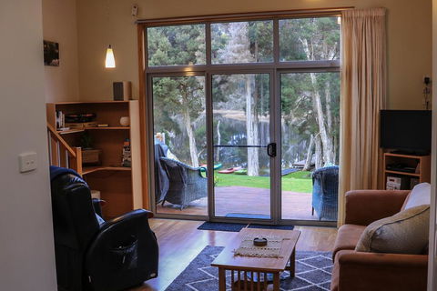 Ulverstone River Retreat - Internet Find 2