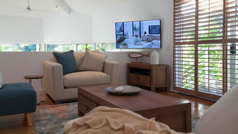 Utopia Beach House - Internet Find 3