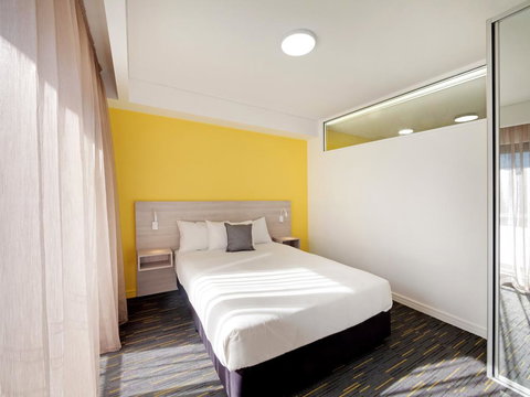 Value Suites Penrith - Internet Find 2