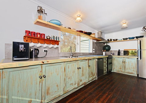 Ventnor Guest House - Internet Find 3