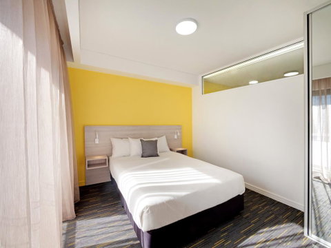 Value Suites Penrith - Internet Find 2