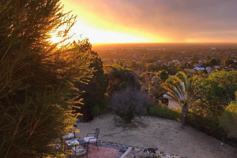 Vermillion Skies Holiday Accommodation - Internet Find 0