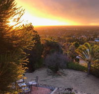 Vermillion Skies Holiday Accommodation - Internet Find