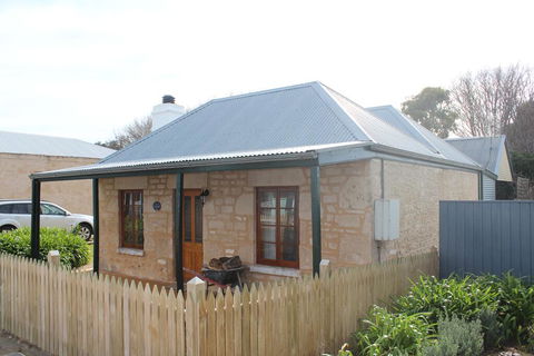 Victoria Cottage - Internet Find 3