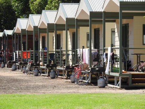 Victoria Lake Holiday Park - Internet Find 0