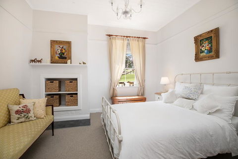 Victoria Cottage - Internet Find 1