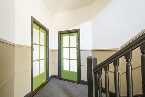 Victoria Street Apartments - Internet Find 3