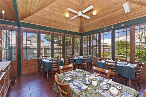 Victoria House - Internet Find 3