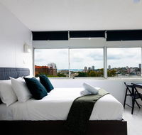 Views To Die For// Studio Rushcutters Bay // Free Parking - Internet Find