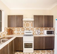 Villa Bianca 10 opposite the Tanks - Internet Find