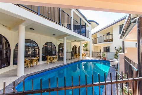 Villa Capri Motel - Internet Find 1