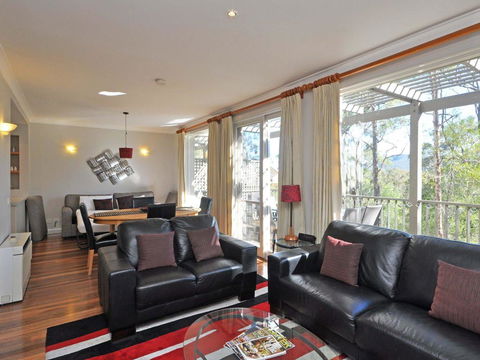 Villa Executive 2br Pokolbin Resort Condo Located Within Cypress Lakes Resort (nothing Is More Central) - Internet Find 3