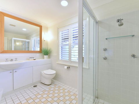Villa Executive 2br Quattro Resort Condo Located Within Cypress Lakes Resort (nothing Is More Central) - Internet Find 3