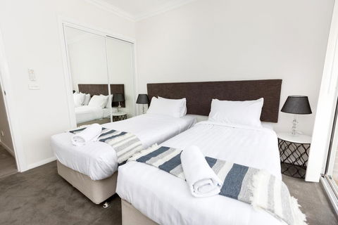 Wagga Apartments #3 - Internet Find 2