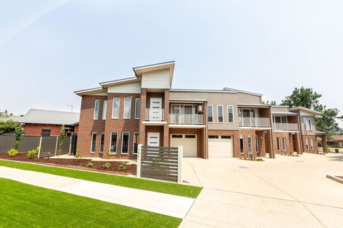 Wagga Apartments #4 - Internet Find 0